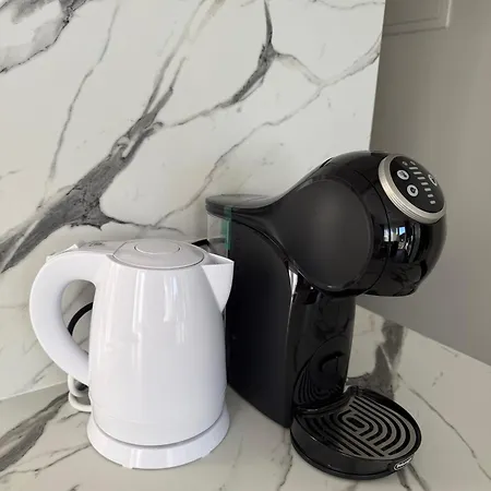 Uoga Apartamentas, Mano Jura 2 *