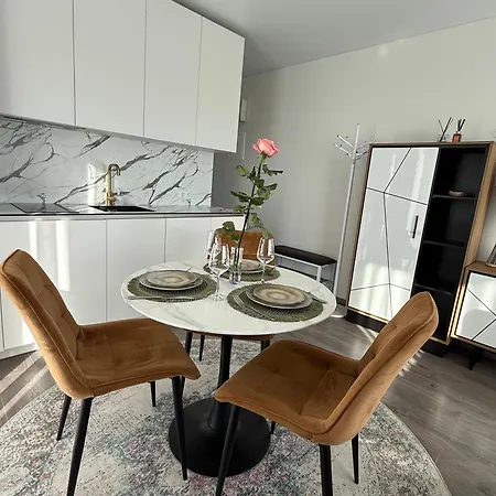 Uoga Apartamentas, Mano Jura 2 アパート *