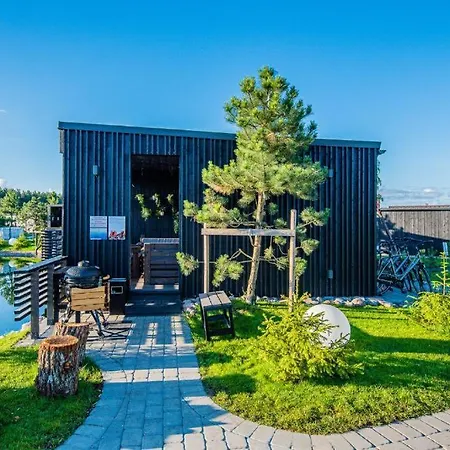 Uoga Apartamentas, Mano Jura 2 *